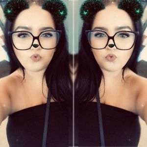 Meet your Posher, Karina